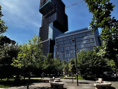 SHITEN – 5 APPARTAMENTI SEPARATI IN UN'AREA DI 200 M²