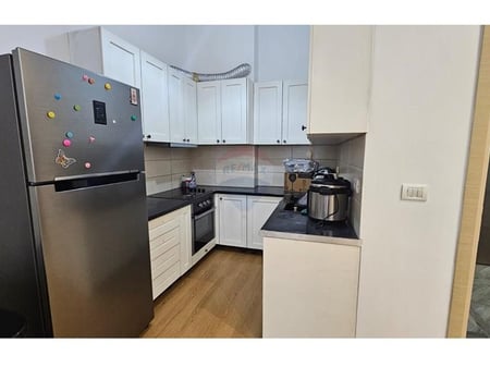 Apartament me qira ne Astir