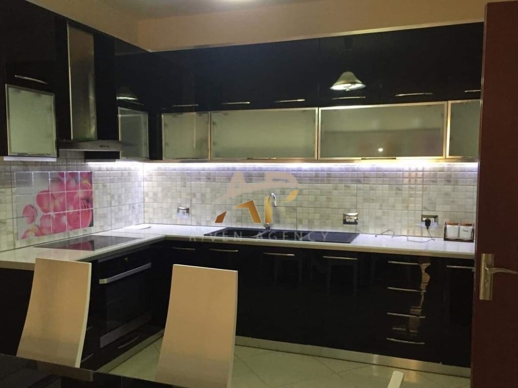 Appartamento 1+1 in Affitto in un Nuovo Edificio con Ascensore, Vicino a Vila L, Astir