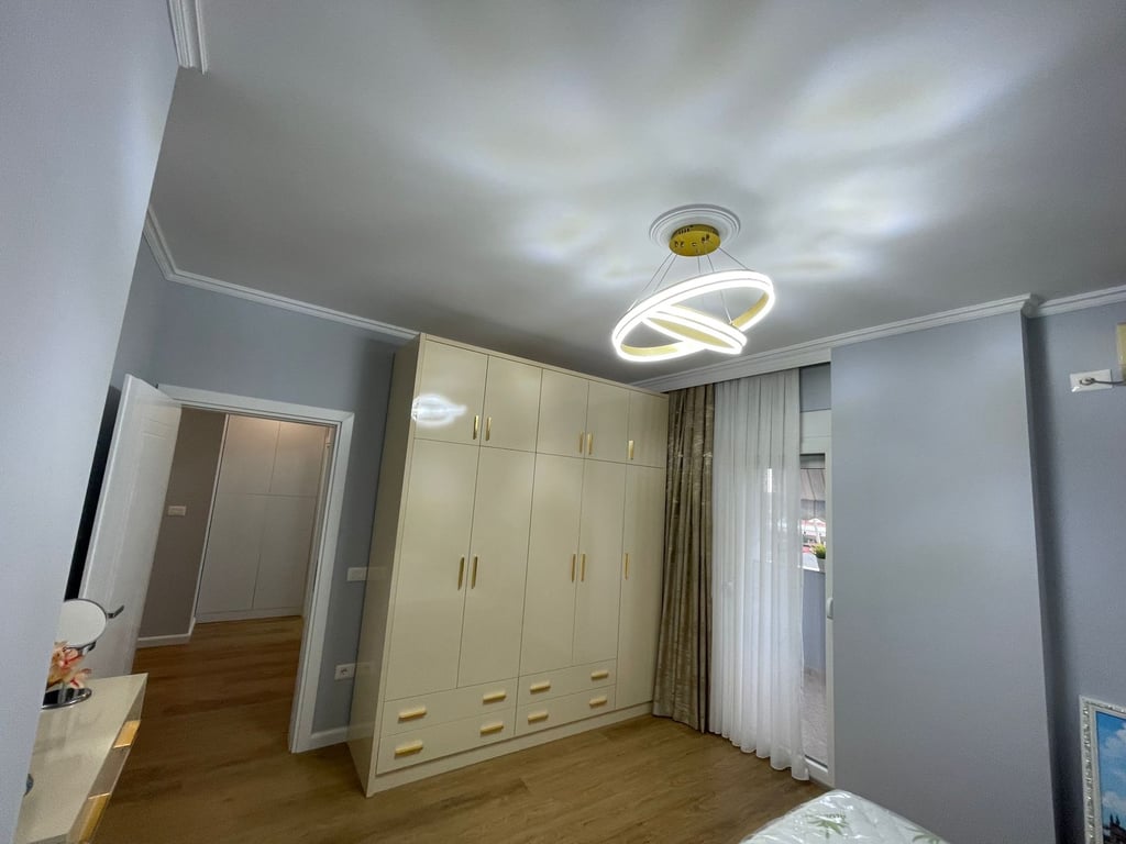 Super appartamento lussuoso 2+1+2 in affitto presso Zogu i Zi (800 Euro)