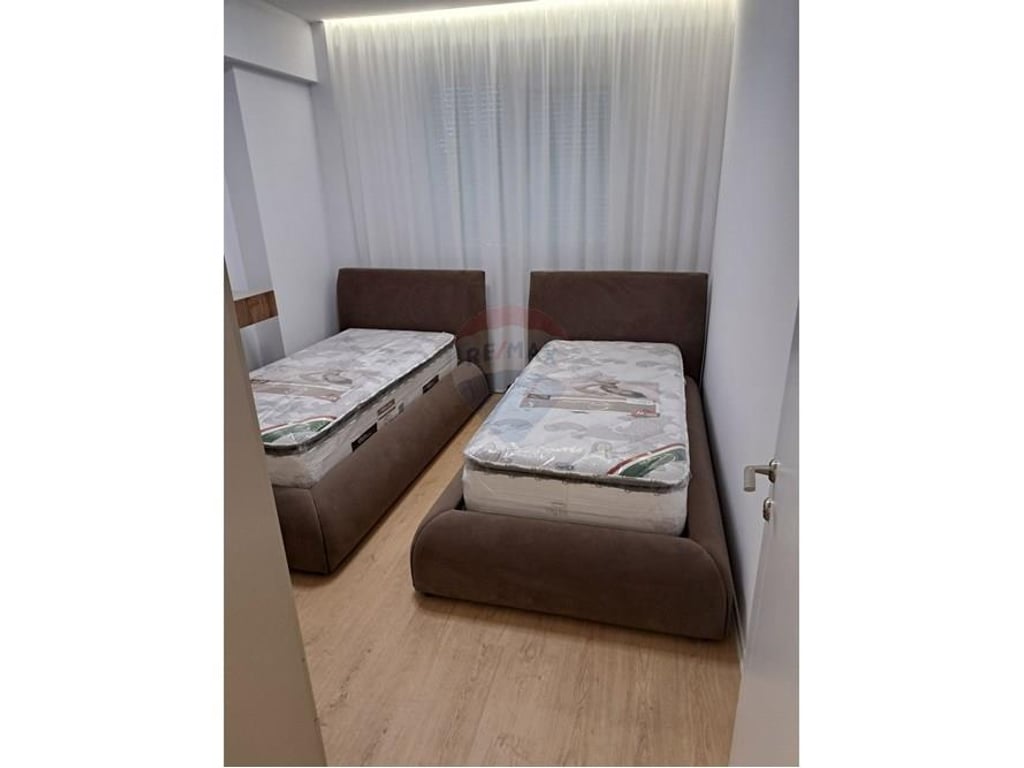 Apartament - Për Qira - Liqeni i Thatë