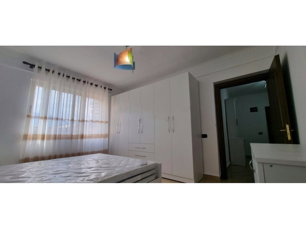 AFFITTIAMO APPARTAMENTO 1+1, VIA DI DIBRA! 550 € /Mese