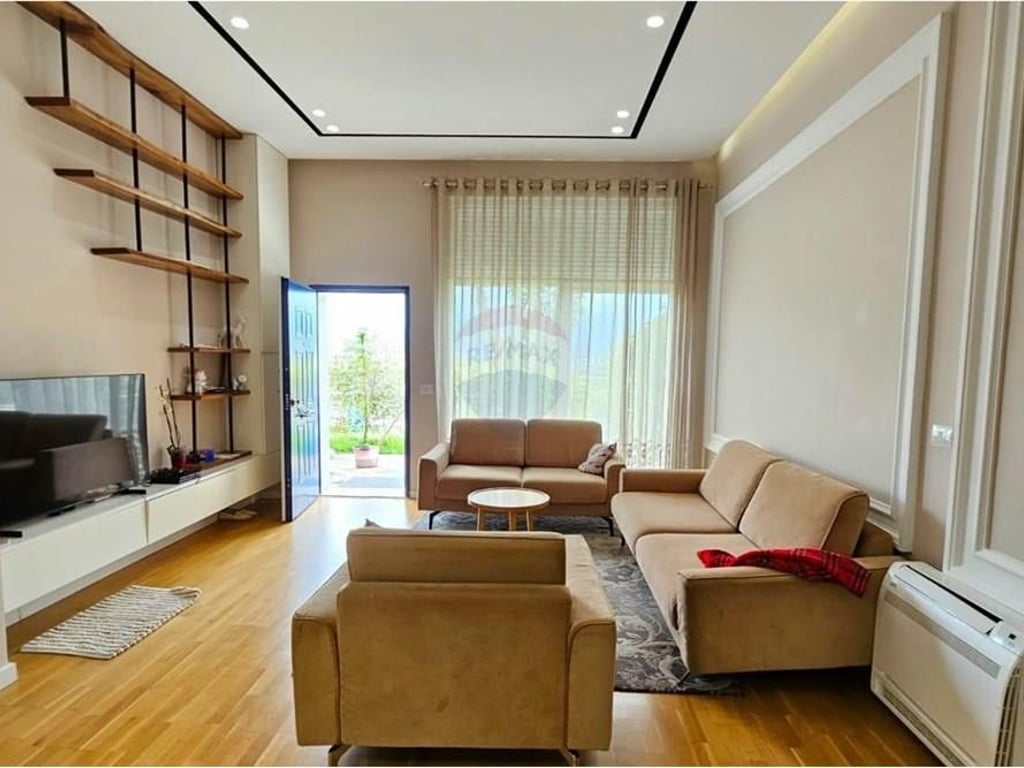 2+1 apartment for rent.