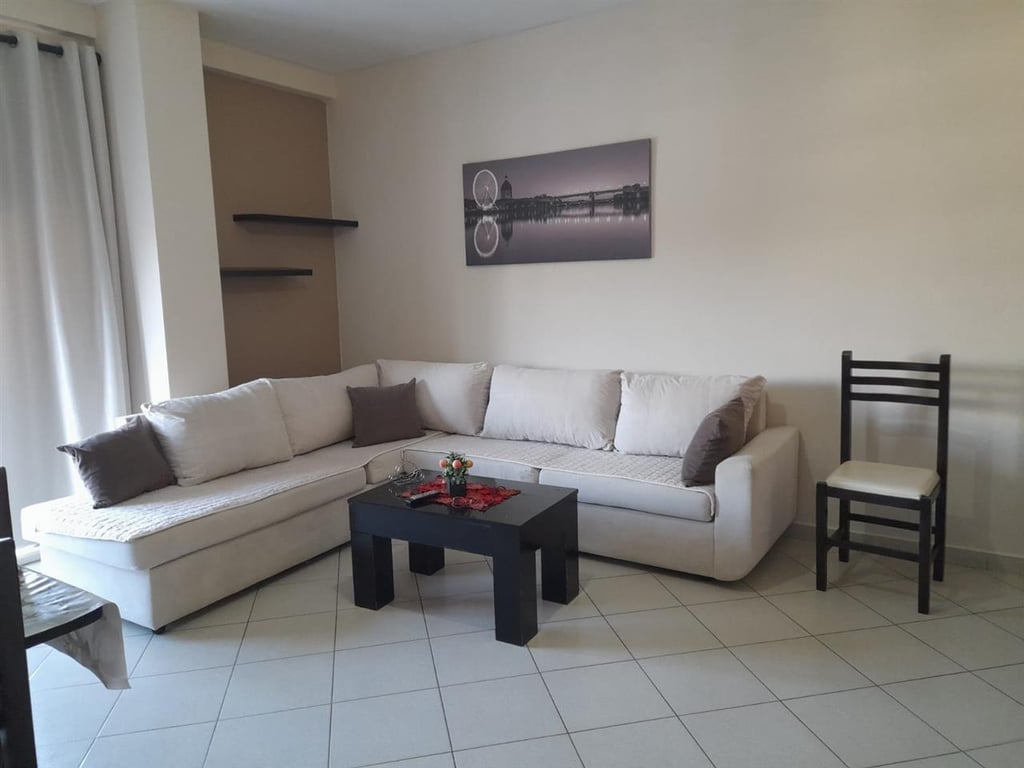 APARTAMENT ME QERA 2+1