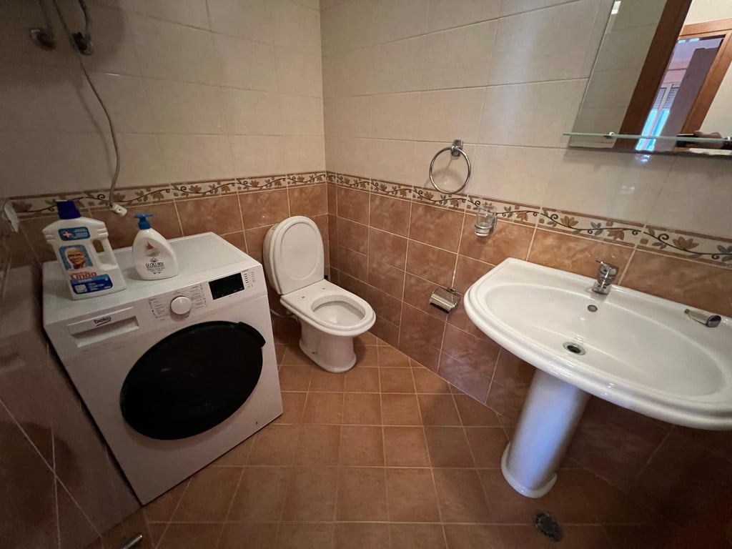 Shitet apartament 2+1+2 Don Bosko