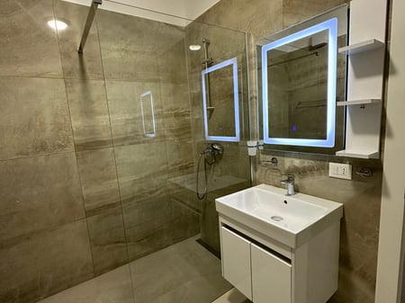 APARTAMENT 2+1 PER QERA NE DELIJORGJ ME POST PARKIMI 