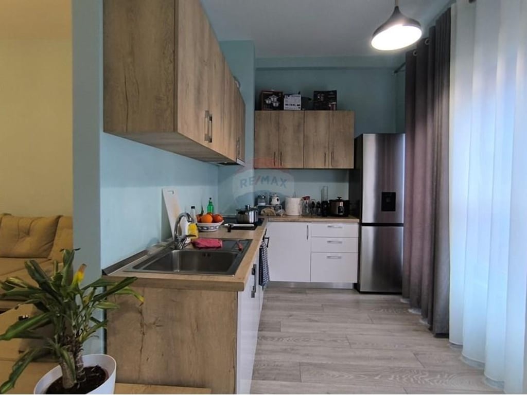 APARTAMENT 2+1 NE SHITJE TE ALI DEMI!!!