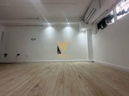 JEPET AMBIENT 40M2 ME QERA NE BLLOK 900 EURO