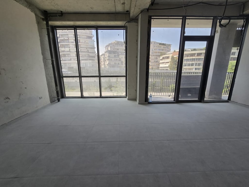 Business Open Space for Rent in Lake View Residence!