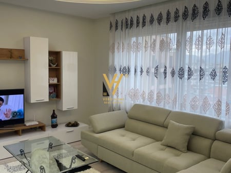 AFFITTASI APPARTAMENTO 1+1 IN VIA KOSOVAREVE 900 EURO
