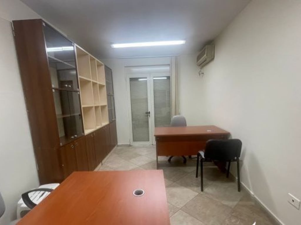 Jepet me qira Zyre prane Vasil Shantos 600 €