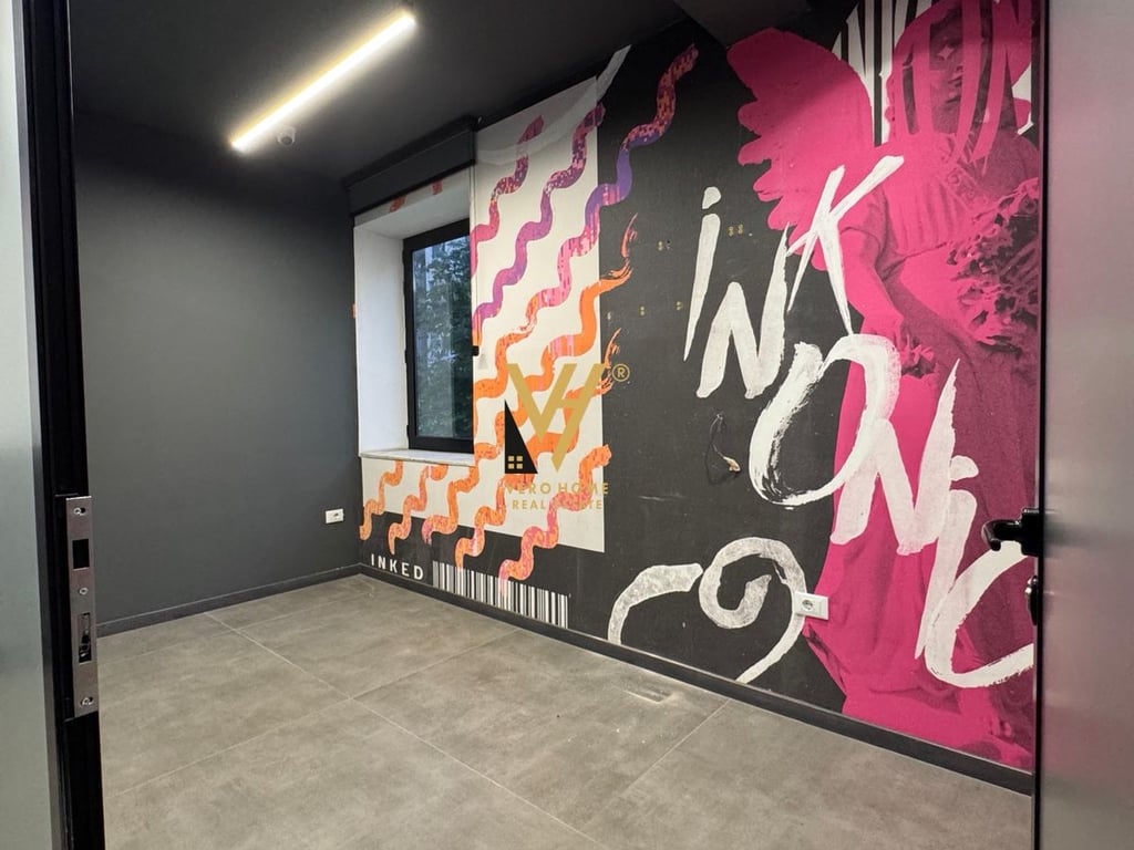 JEPET AMBIENT 100M2 ME QERA TE BLLOKU 2.200 EURO
