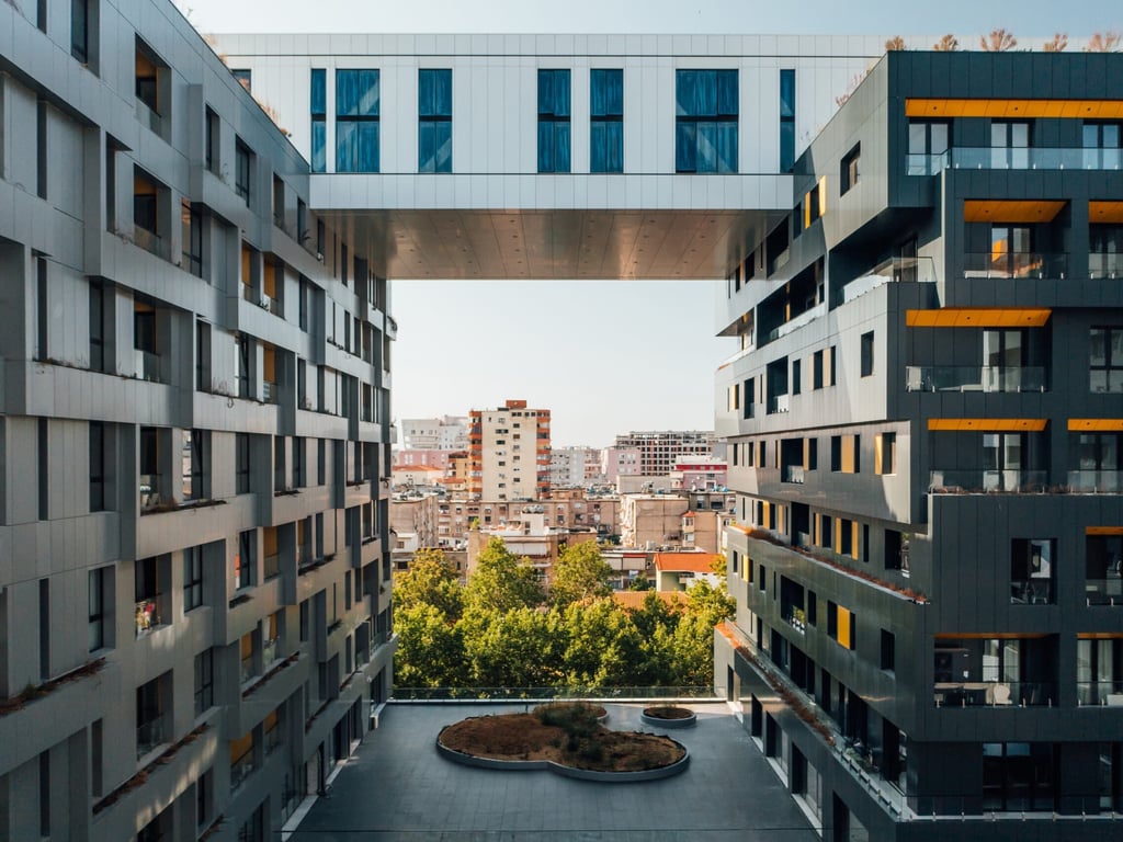 STUDIO FOR SALE AT SQUARE 21, KAVAJES STREET