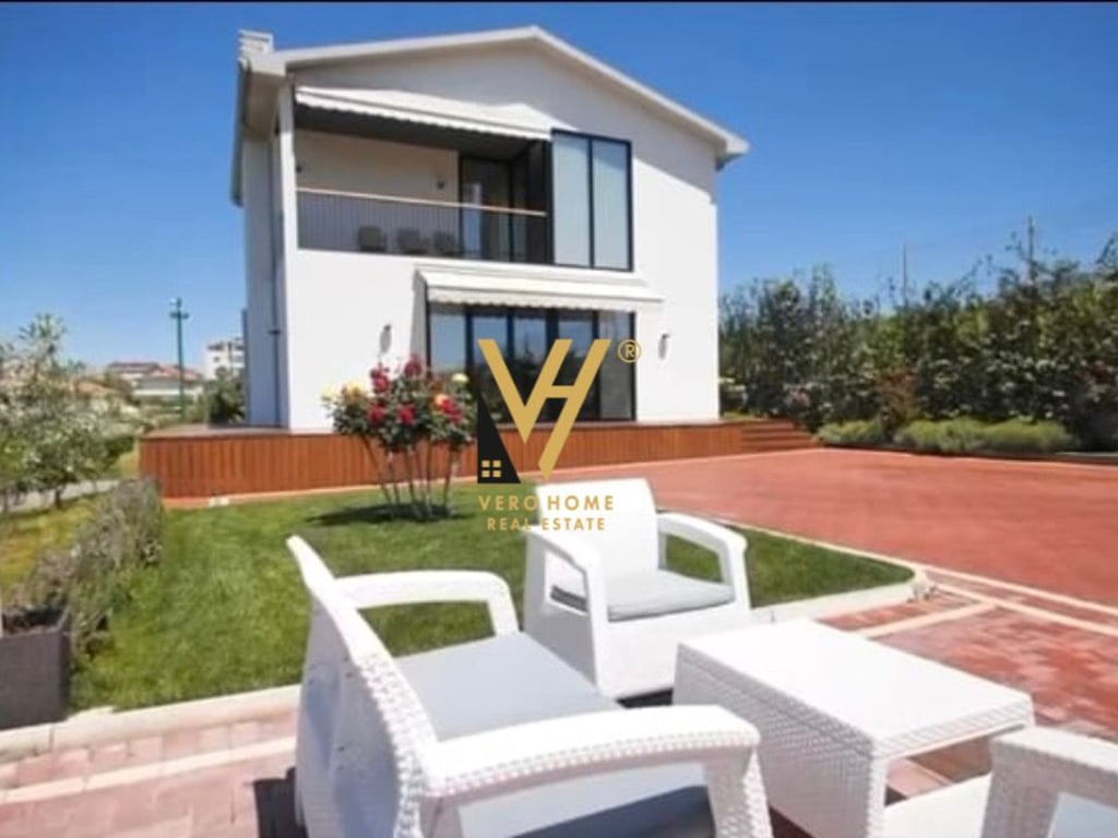 VENDESI TERRENO + VILLA A DUE PIANI NELLA ZONA DI KODRA KUQE, PASKUQAN 1.200.000 EURO