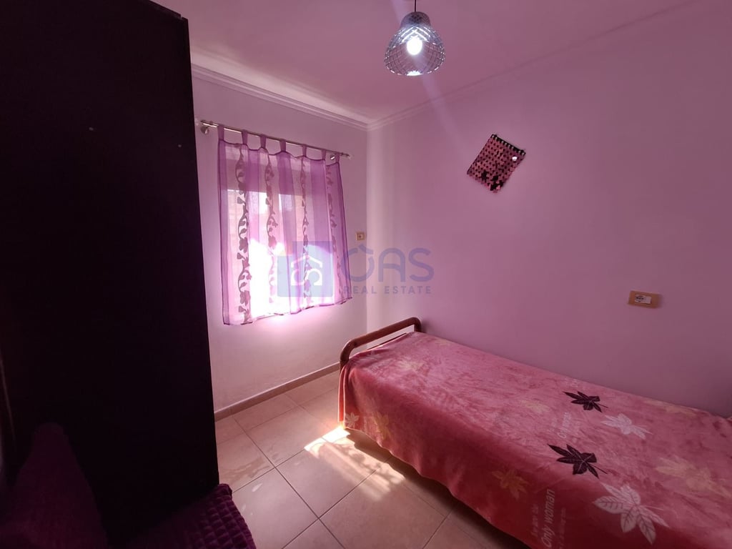 A 2+1 apartment is for rent in the Center for 470 euros.