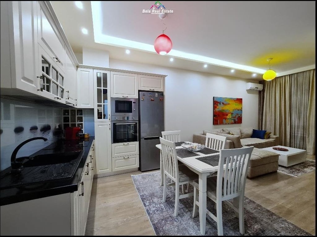 Apartament me qera 1+1 tek Komuna e Parisit (ID B210863) Tirane.