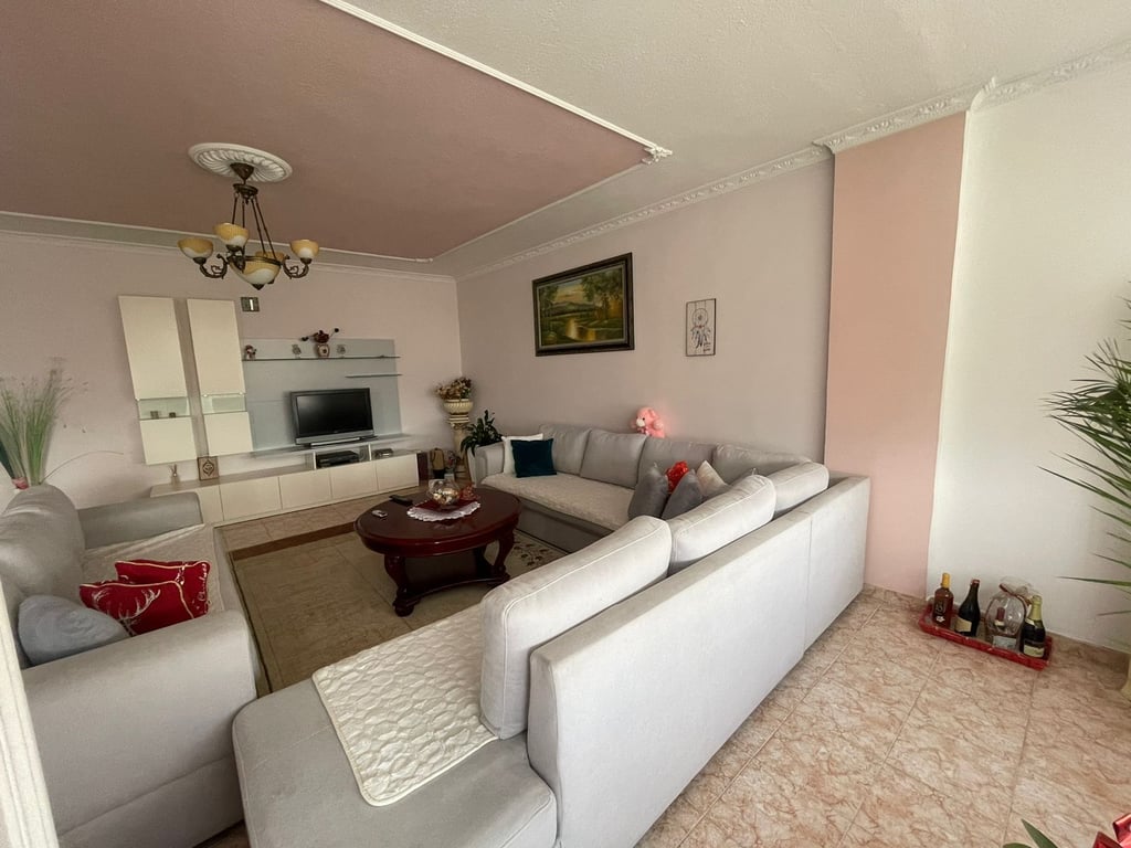 FOR RENT 2+1 APARTMENT + KITCHEN + 2 BATHROOMS, ARROW BUILDING, TIRANA.