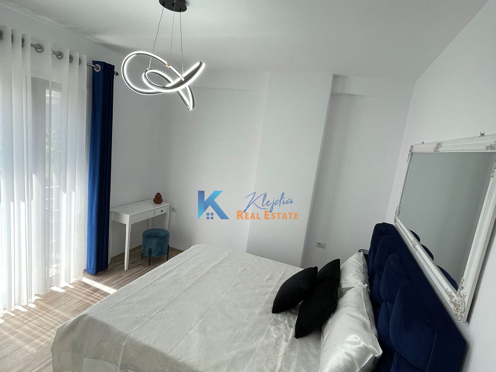 SUPER APARTAMENT 1+1 ME QIRA TE 21 DHJETORI
