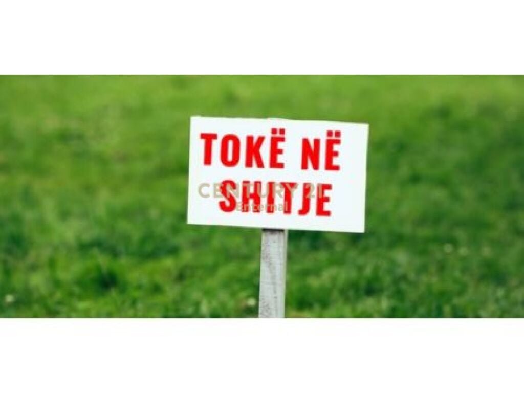 Toke per Shitje ne Farke