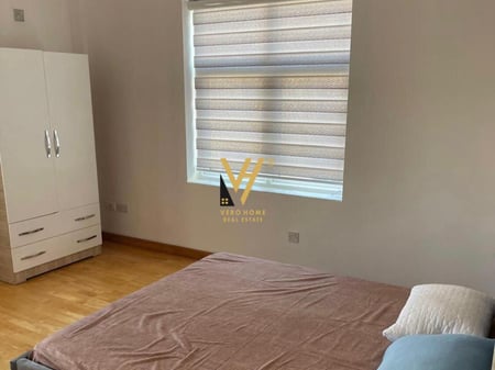 AFFITTASI APPARTAMENTO 2+1+BALCONE AL MERCATO ELETTRICO 50.000 LEK