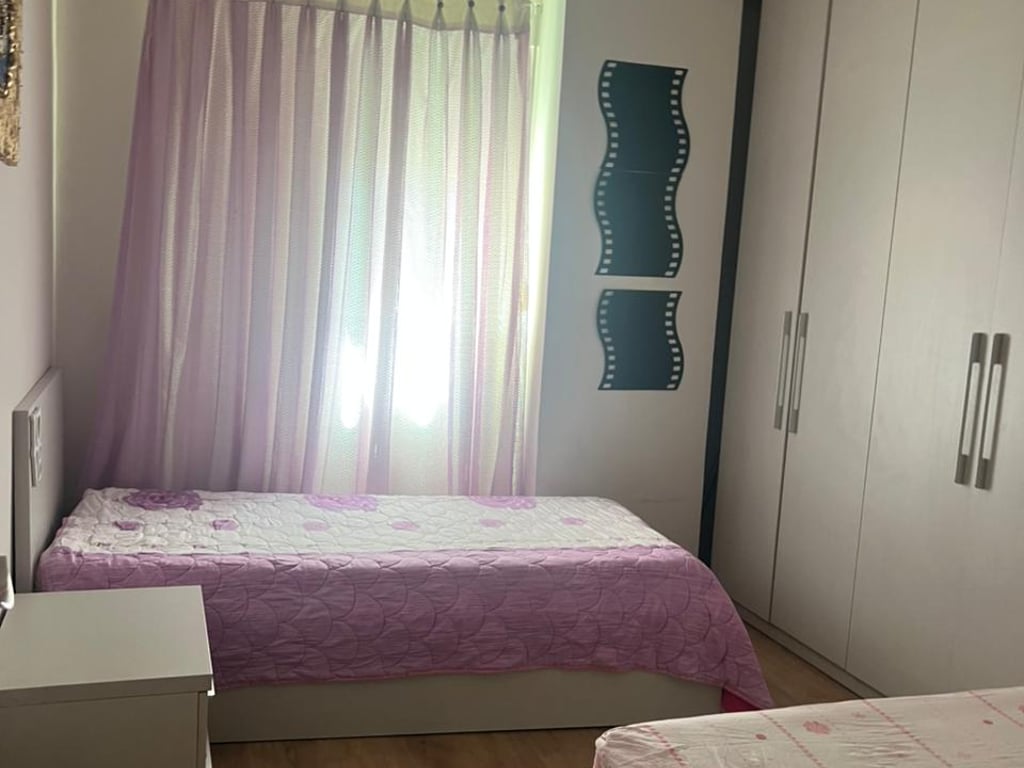 Appartamento 2+1+1 in affitto scuola Partizani