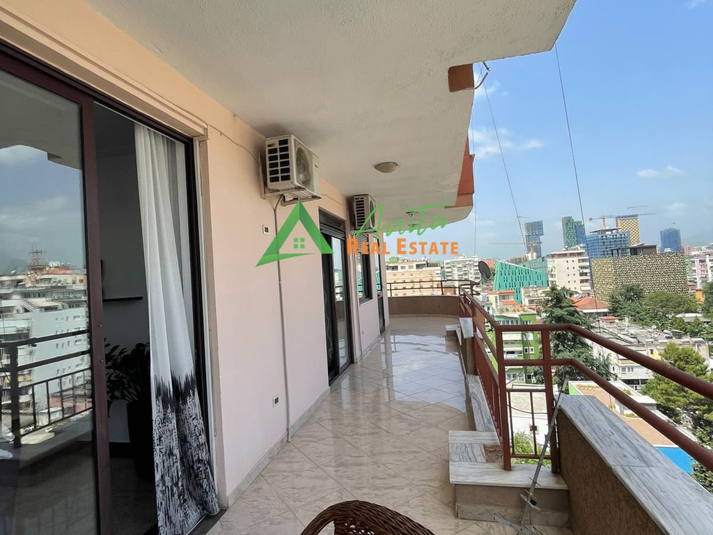Block offers a 2+1+2 apartment for rent.
