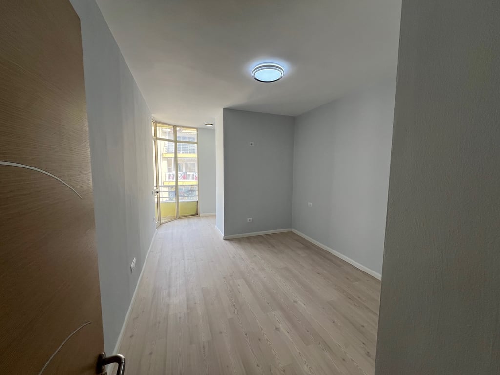 Appartamento 2+1 in Vendita, Astir, Con Ipoteca