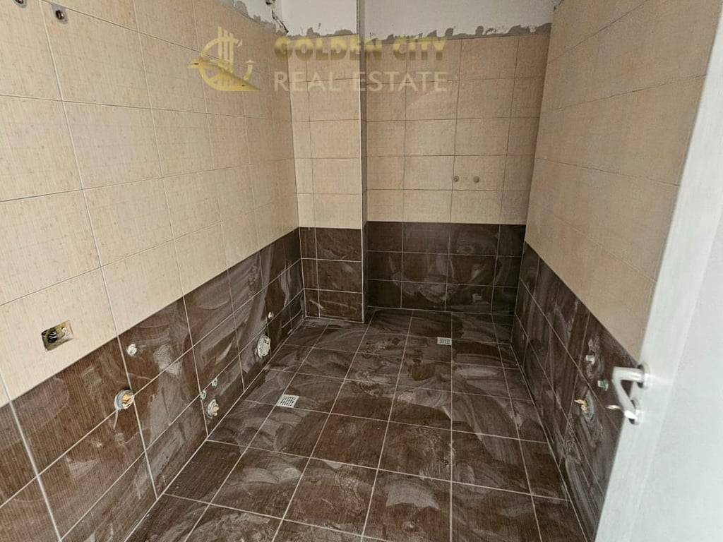 Shitet super apartament 2+1. SPITALL