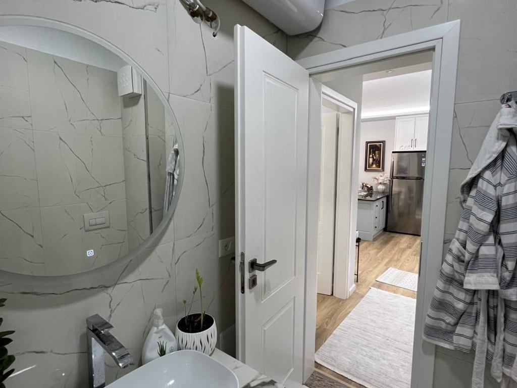 Apartment for sale in Lungomare, Vlore