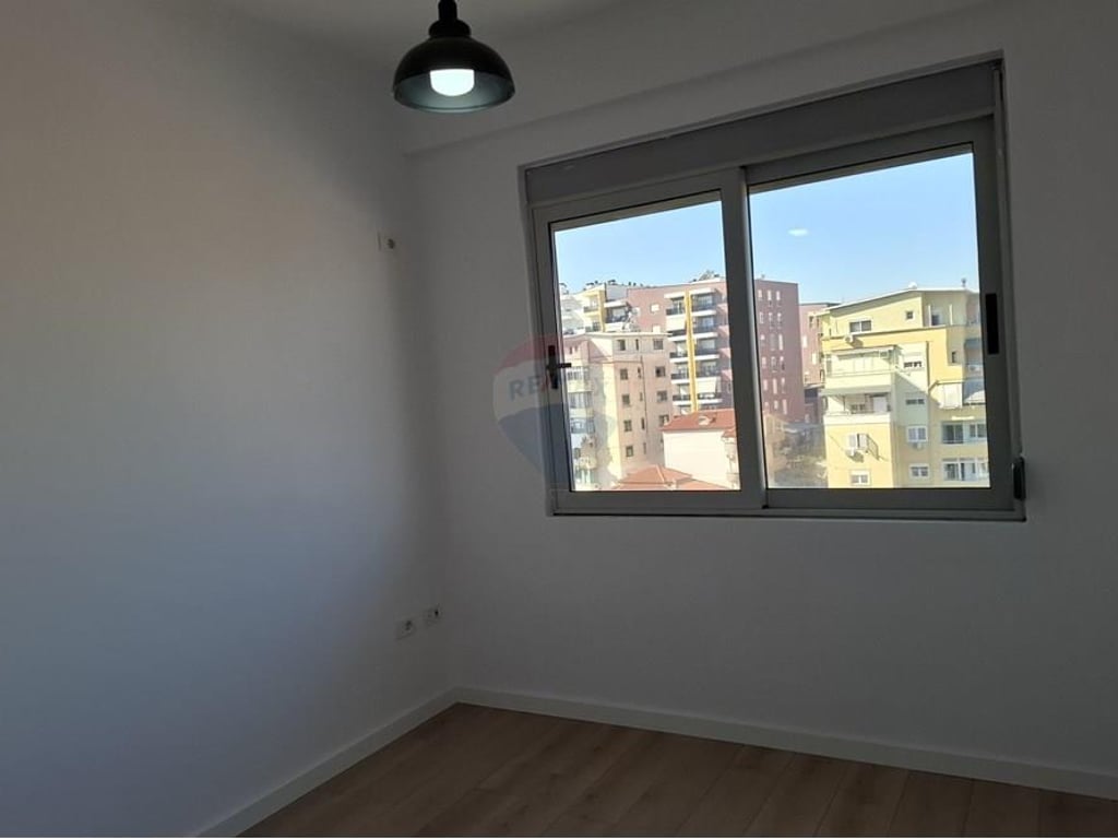 For sale: 2+1 apartment in Selite, Zalli Street.