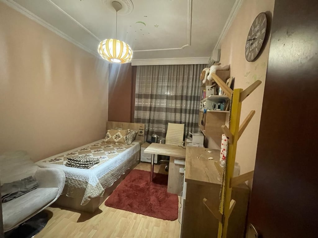 Shitet Apartament 3+1+2 pranë Lion Park!