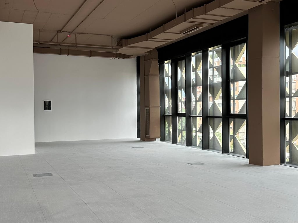 Zyrë me qera Tiranë, Bllok