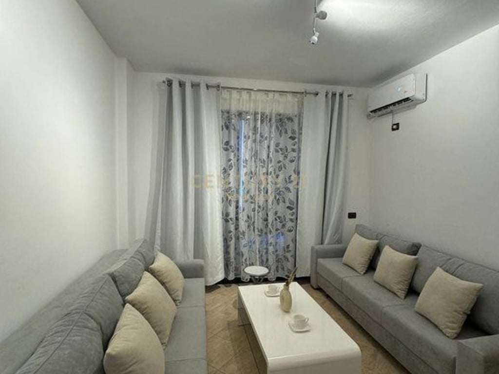 Shitet Gasoniere ne Golem.