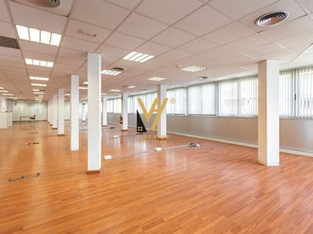 OFFICE FOR RENT 300 M2 AT THE FORMER ELECTRIC MARKET 1,600 EURO