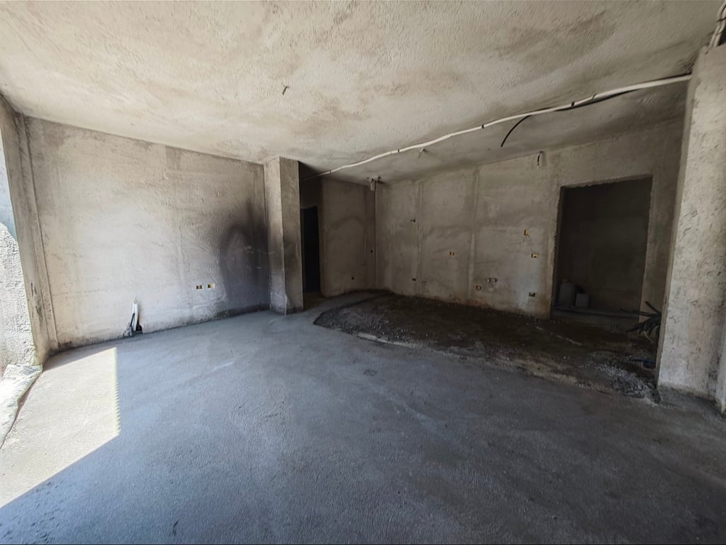 Vendesi Appartamento 2+1. 📍Campo dell'Aviazione. 95 M2. 155.000 💶