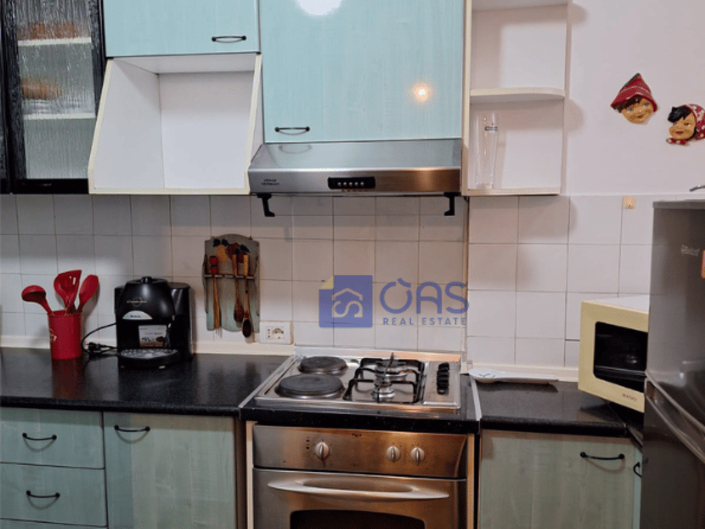 Affittasi appartamento 2+1 presso lo Stadio Dinamo.