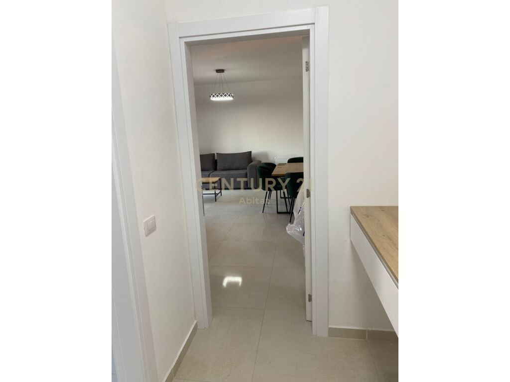 APARTAMENT 1+1 plus POST PARKIMI ME QIRA, XHAMLLIK