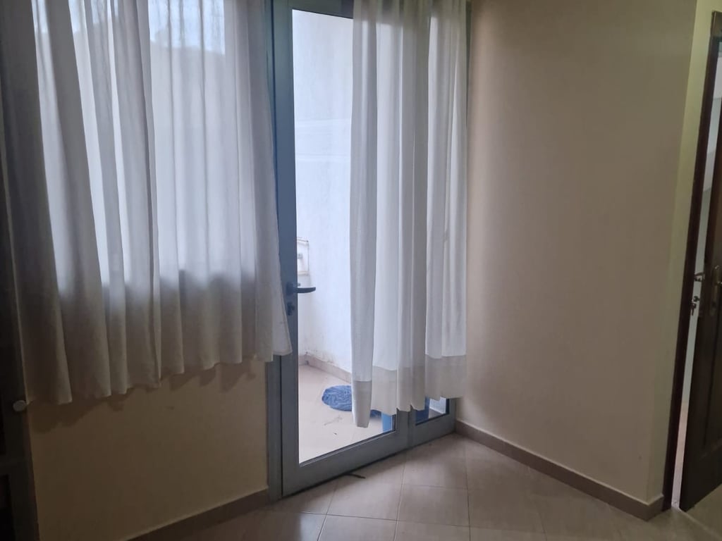 3+1, piano villa, a Xhamllik, 500 euro