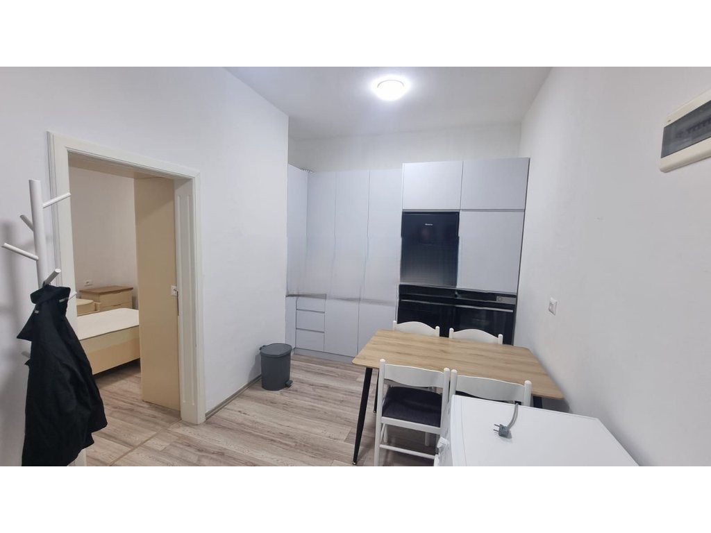 Appartamento 2+1 in affitto in Via 5 Maggio, Tirana 450€