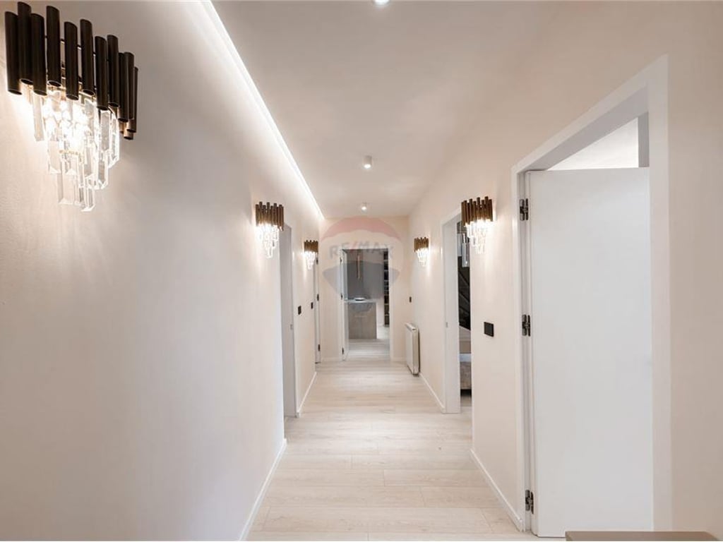 Apartament luksoz me qera 2+1