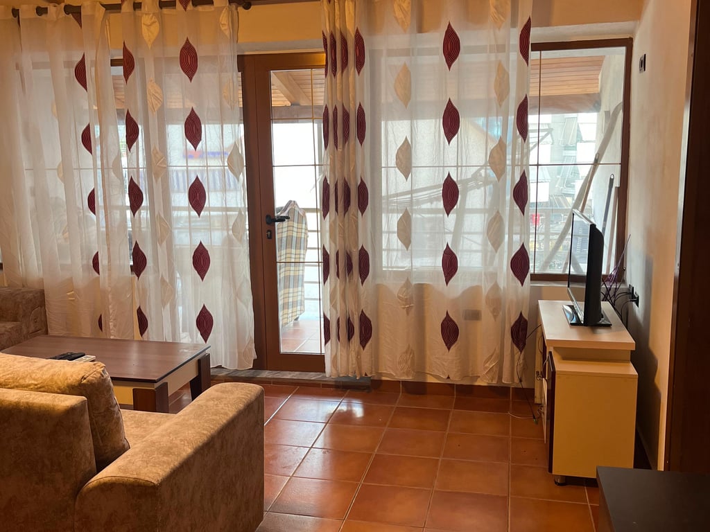 1+1 Apartment for Rent, Dibra Street, near Gold Villa - Price: 450,000 Leke