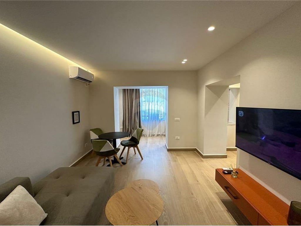 1+1 Apartment for Rent, Medreseja