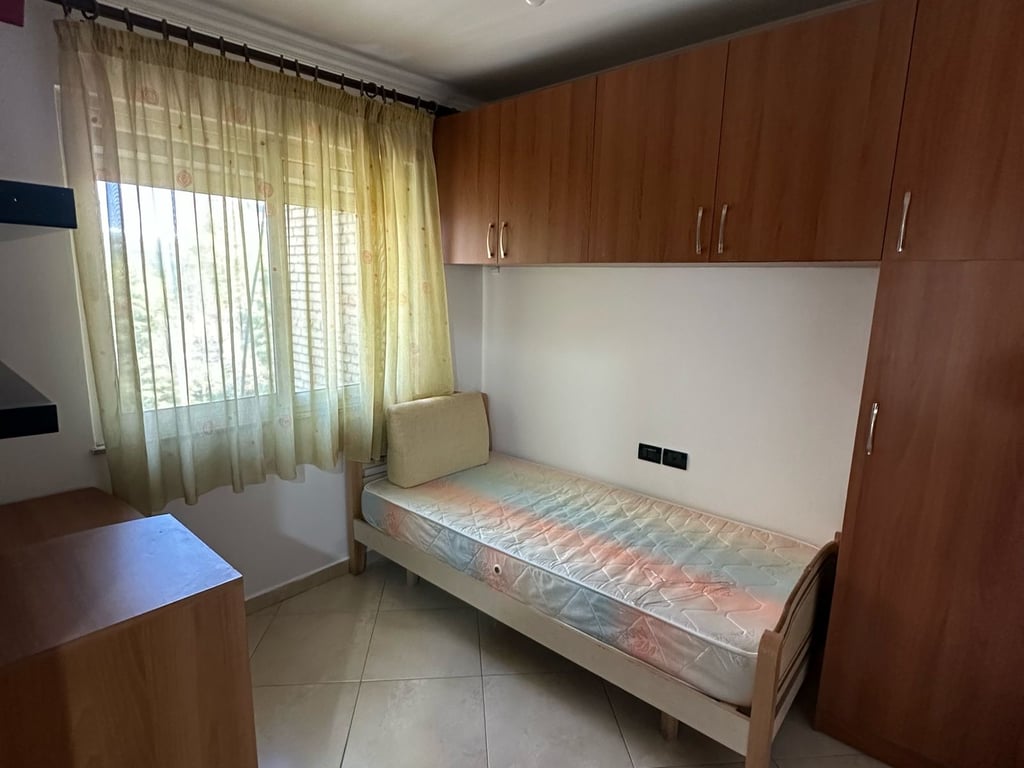 Apartament 2+1 me qira tek shkolla vasil shanto