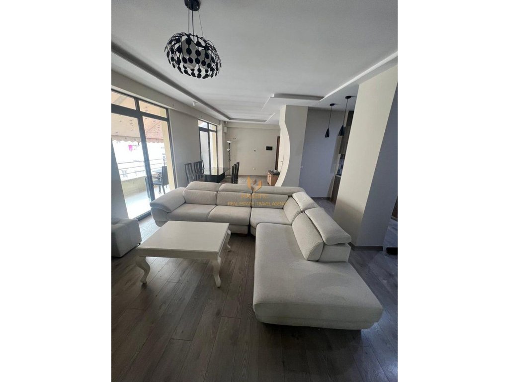 Apartment 2+1+veranda for sale at the Fratari complex, Astir.