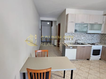 Ofrojme per shitje apartament 1+1 80m²