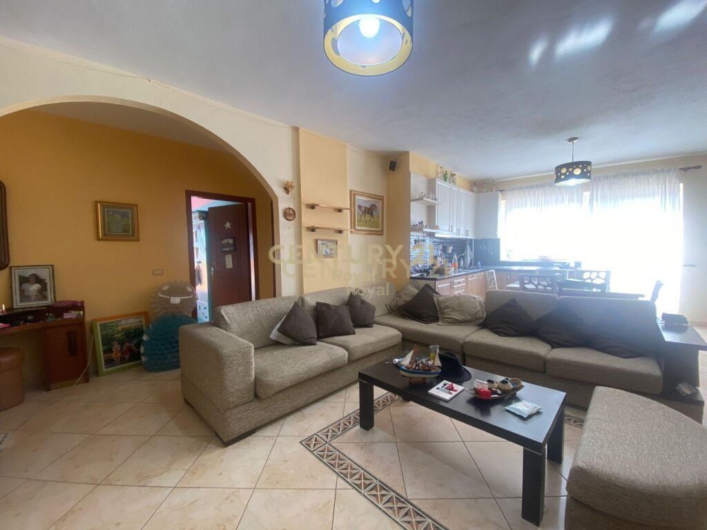 VENDITA APPARTAMENTO 2+1+2 VICINO ALLA STRADA IRFAN TOMINI