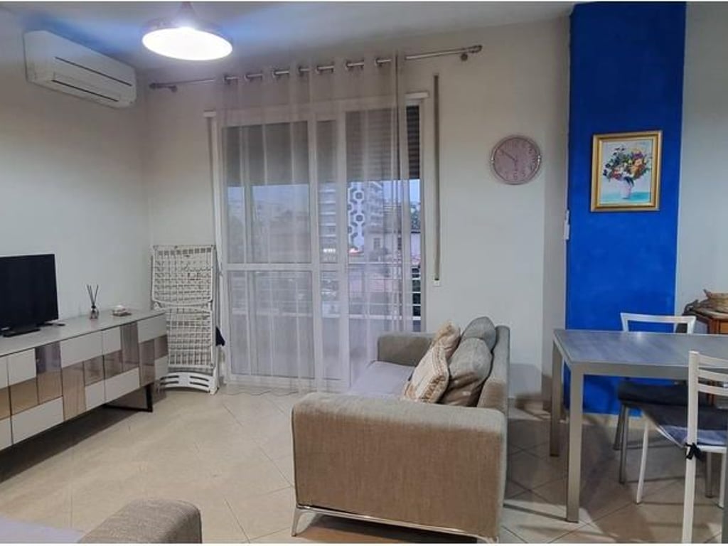 In vendita, Appartamento 1+1, Maternità Nuova, Tirana.