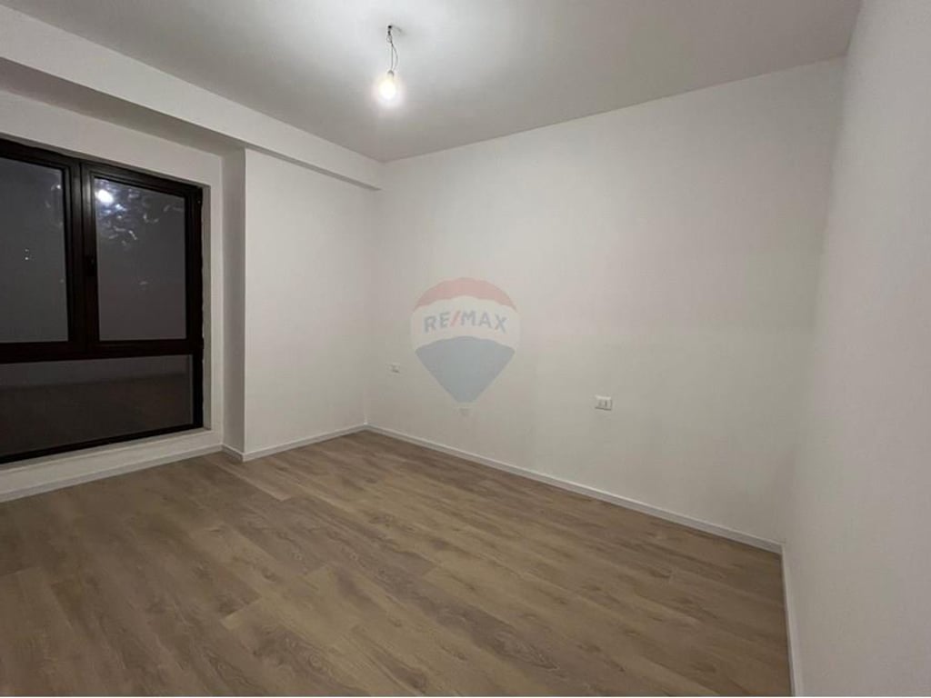 Apartment per qira Myslym Shyri, Albania