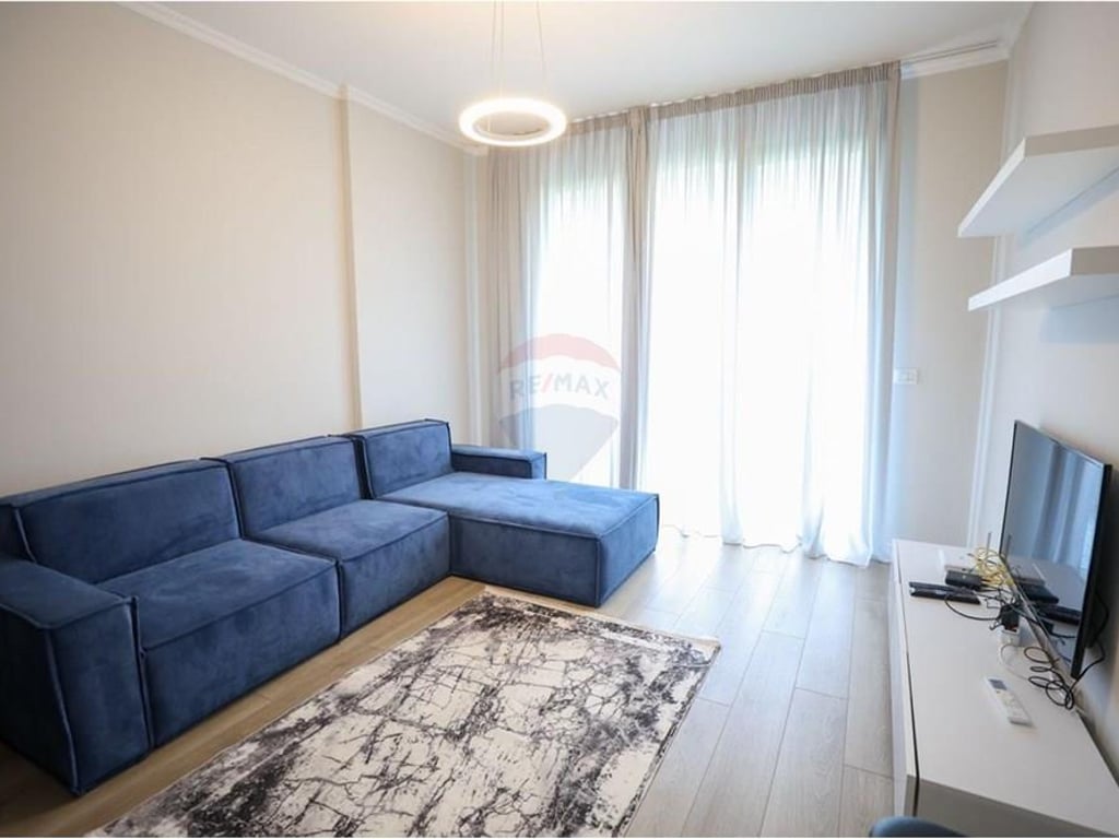 Dy Apartamente 1+1 per Shitje te Rruga Durrsit !