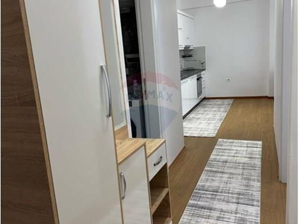 2+1 apartment. Near Report TV.